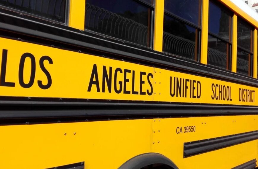 LAUSD's Plan to Notify Families About School Openings or Closures During Potential Strikes