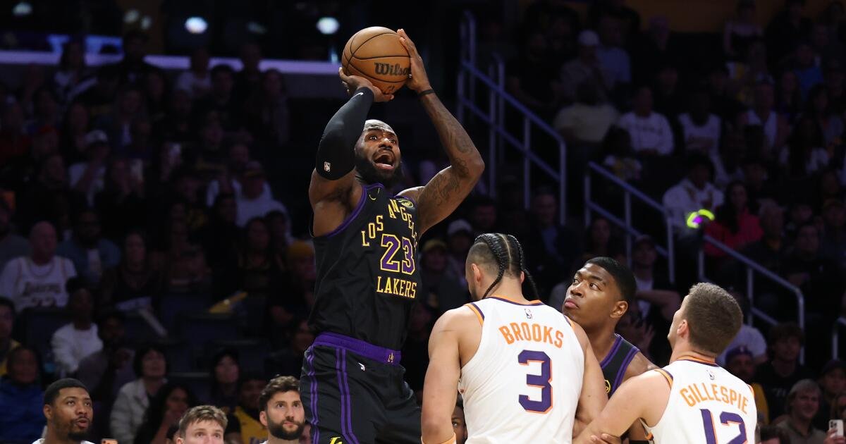 LeBron James and the Determined Lakers Overcome the Suns to Keep Playoff Hopes Alive for a No. 3 Seed