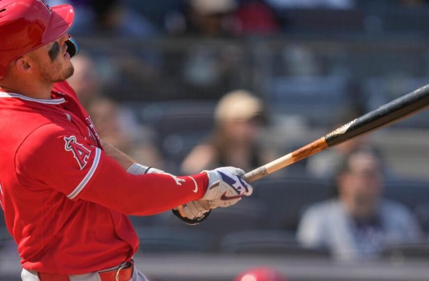 Mike Trout Hits Another Home Run as Angels Dominate the Yankees