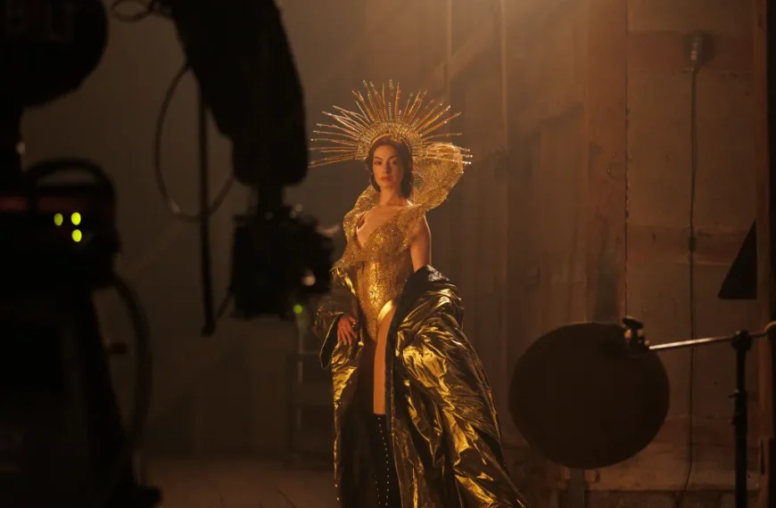 Mother Mary Review: Anne Hathaway and Michaela Coel Explore Spiritual Themes in David Lowery's Tribute to Icons