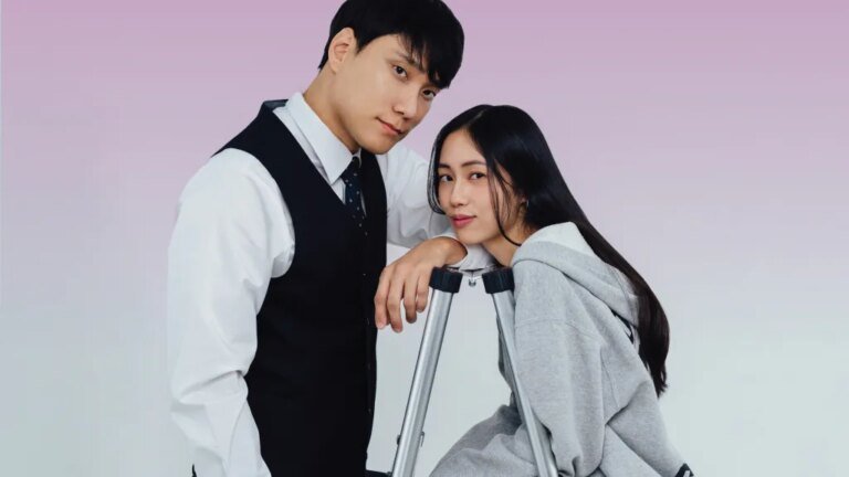 Park Min-Kyu Makes His Vertical Drama Debut in FlareFlow's 'One Year Love'