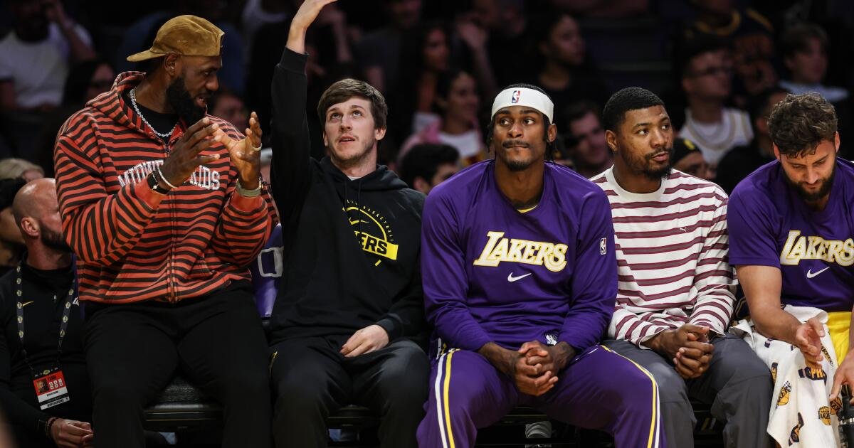 Plaschke: It Might Be Time for the Lakers to Consider Ending Their Season Early