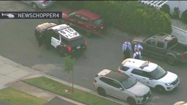 Police Looking for Suspect in Sylmar Murder Case