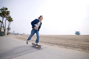 Roku Introduces 'Gamechangers' Docuseries Featuring Women's Soccer Star Ashlyn Harris