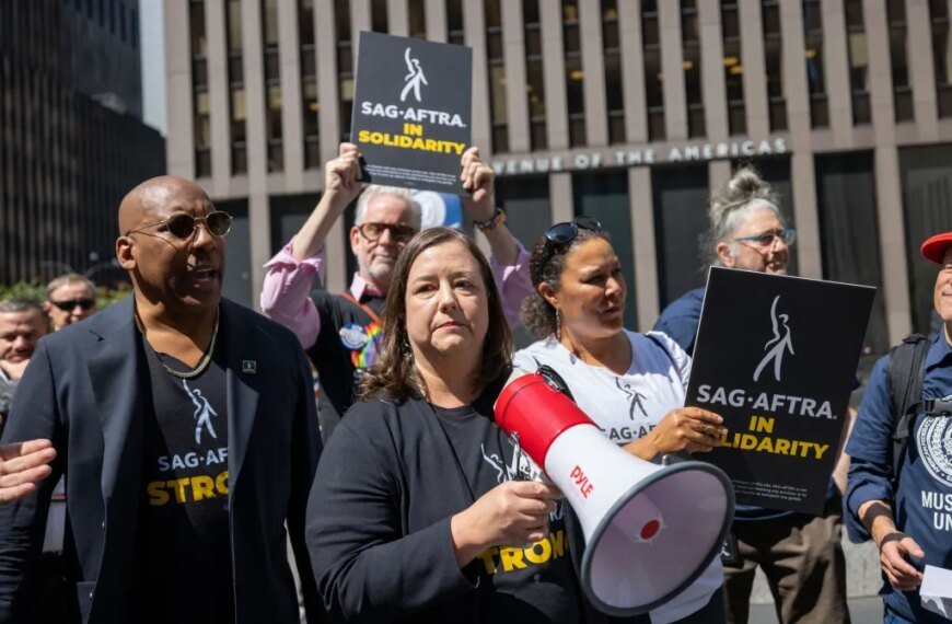 SAG-AFTRA Leaders Team Up with New York Officials and Rep. Jerrold Nadler for ‘Rock The City’ Celebration Amid Studio and Streamer Talks Pause