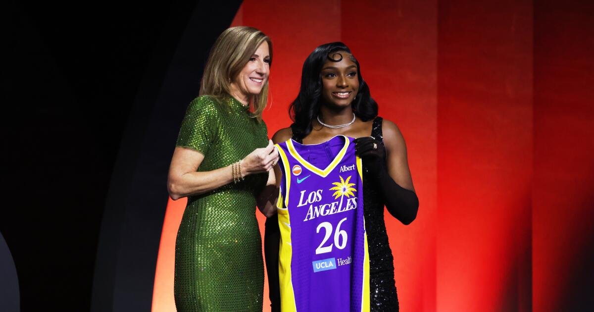 Sparks Thrilled to Select Versatile South Carolina Guard in Late WNBA Draft