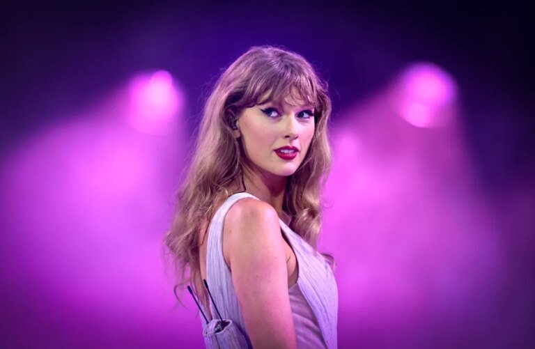 Taylor Swift Tops Nominations at the American Music Awards, Including Artist of the Year