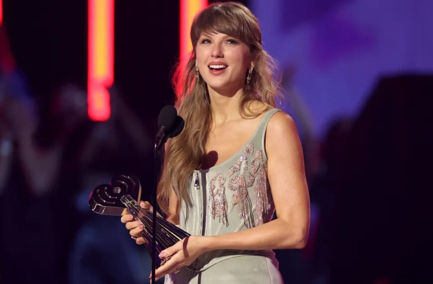 Taylor Swift's Elegant White Skirt Shows How to Elevate Your Outfit Beyond Jeans