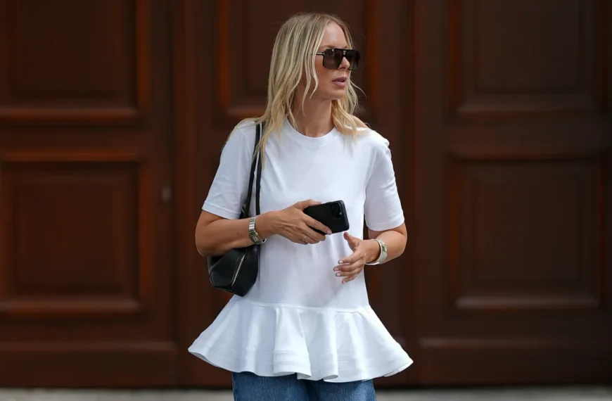 The Best Shoe Choices to Pair with Your Barrel Jeans