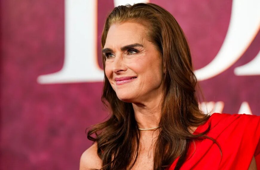 The Lash Serum Brooke Shields Swears By Is on Sale Now