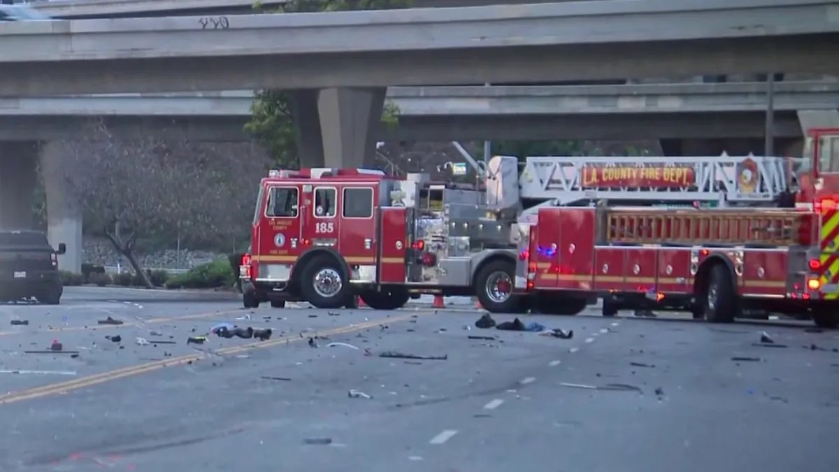 Tragic Crash in Pomona Leads to Loss of Two Lives