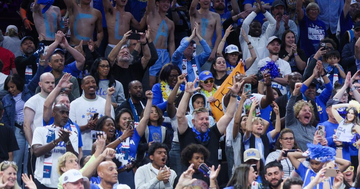 UCLA Fans Come Together in Arizona to Support Their Beloved Final Four Bruins