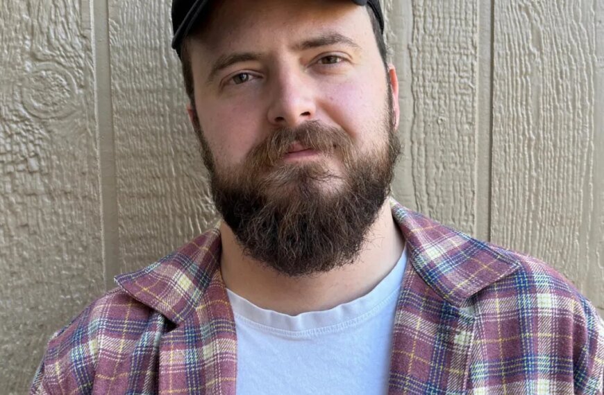 Warner Bros. Acquires Rights to New York Times Story About Mission to Rescue U.S. Airman in Iran, with Harrison Query Leading the Adaptation