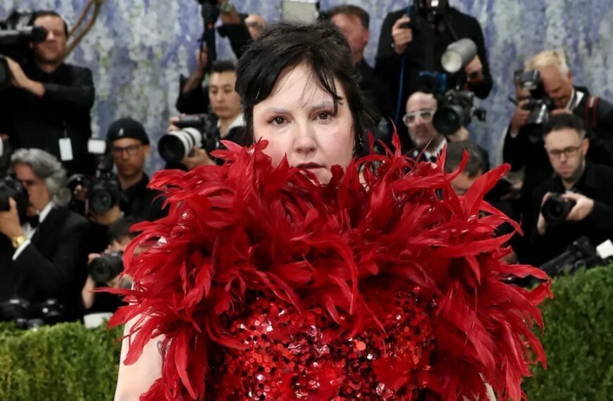 Lena Dunham Makes a Stylish Comeback at the 2026 Met Gala with Faux Blonde Brows