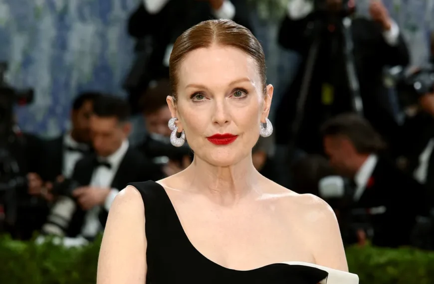 Julianne Moore’s 2026 Met Gala Dress Highlights the Timeless Appeal of the Little Black Dress