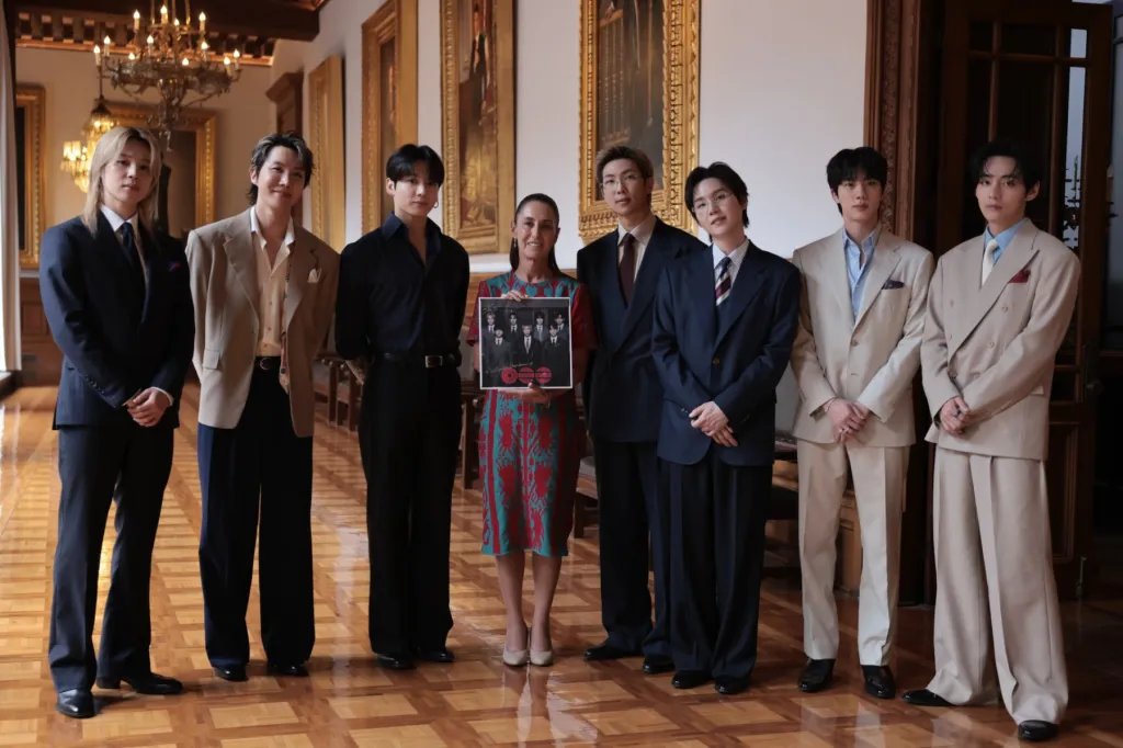 BTS Connects with ARMY from Mexico's Presidential Palace: Feeling the Amazing Energy