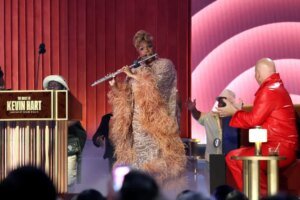 Lizzo Shares Her Flute Skills and Height Humor at Kevin Hart's Roast