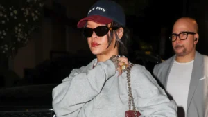 Rihanna's Stylish Workout Outfit Includes Perfectly Coordinated Gatorade Accessories