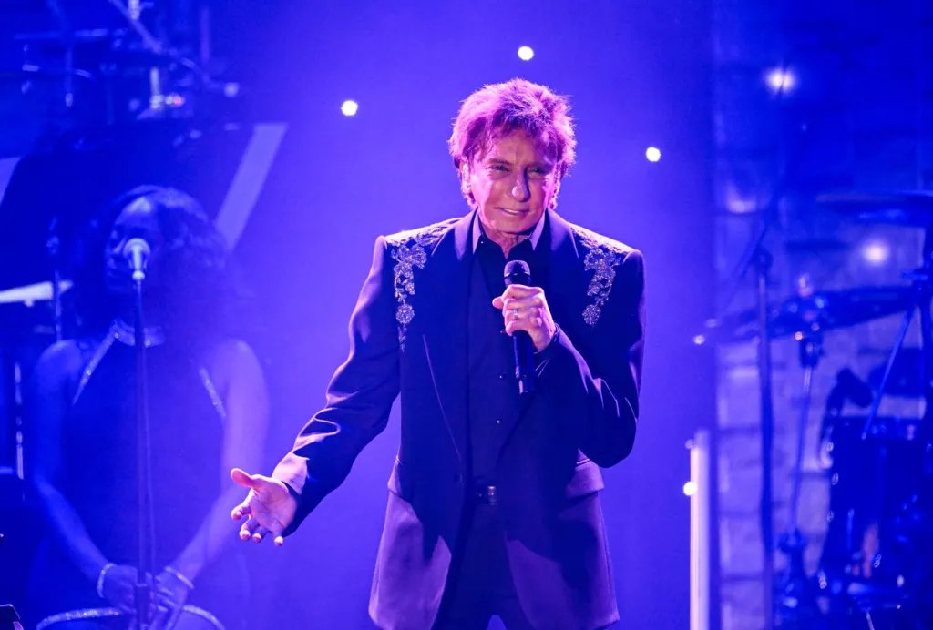 Barry Manilow Delays May Las Vegas Shows as He Focuses on Cancer Recovery