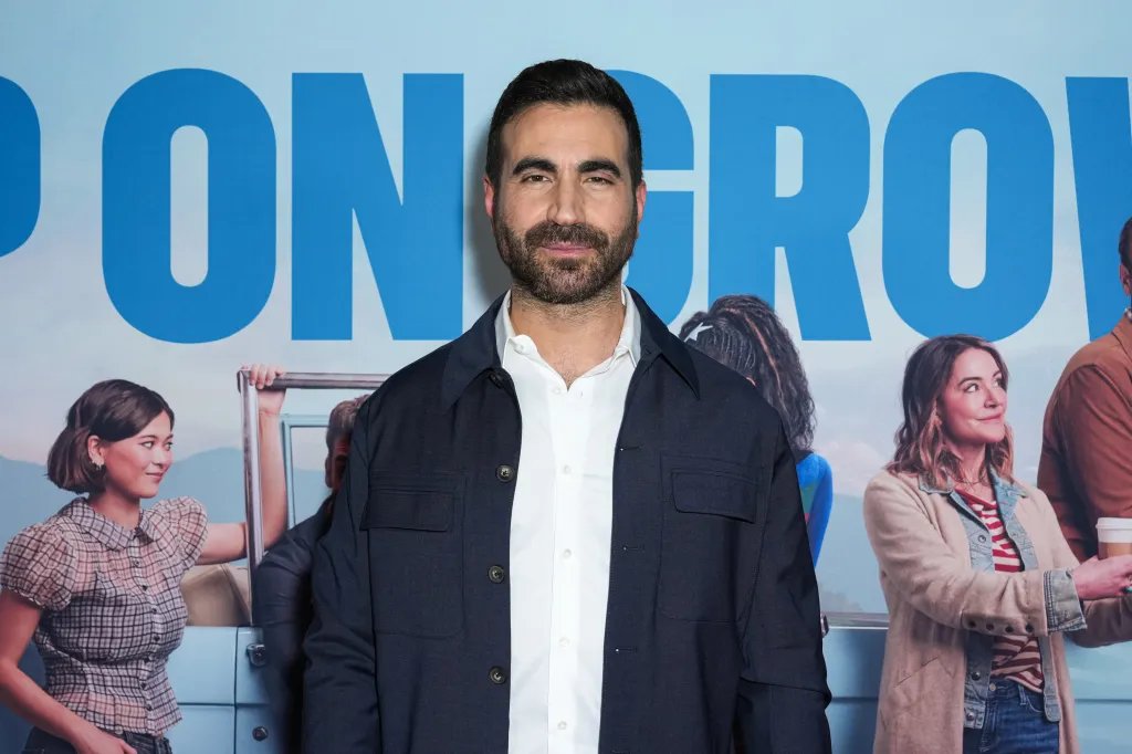 Brett Goldstein's Romantic Comedy 'Escorted' Is Coming to Prime Video as a Series