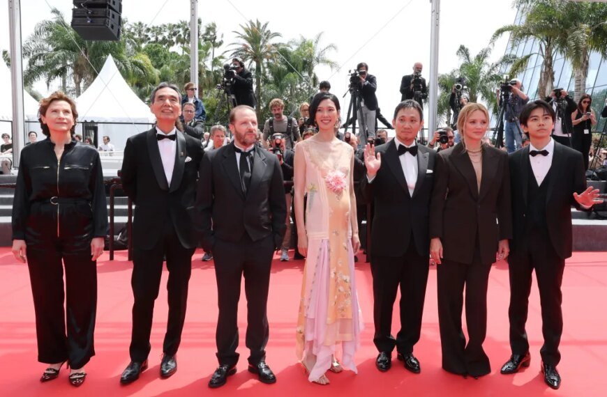 Cannes Buzzes as Ryusuke Hamaguchi's 'All Of A Sudden' Receives Enthusiastic 11-Minute Standing Ovation