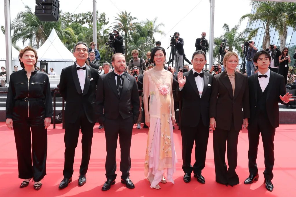 Cannes Buzzes as Ryusuke Hamaguchi's 'All Of A Sudden' Receives Enthusiastic 11-Minute Standing Ovation