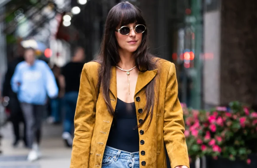 Cigarette Jeans: A Stylish Alternative to Your Skinny Jeans