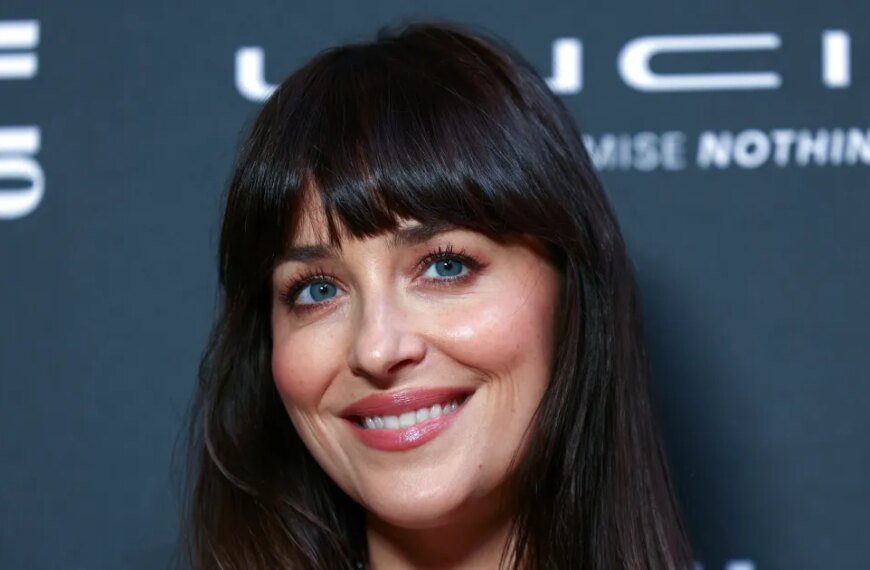 Dakota Johnson Shows How a Bold Bag Color Can Elevate Any Outfit