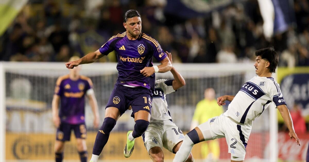 Galaxy Takes Early Lead but Settles for Draw Against Vancouver Whitecaps