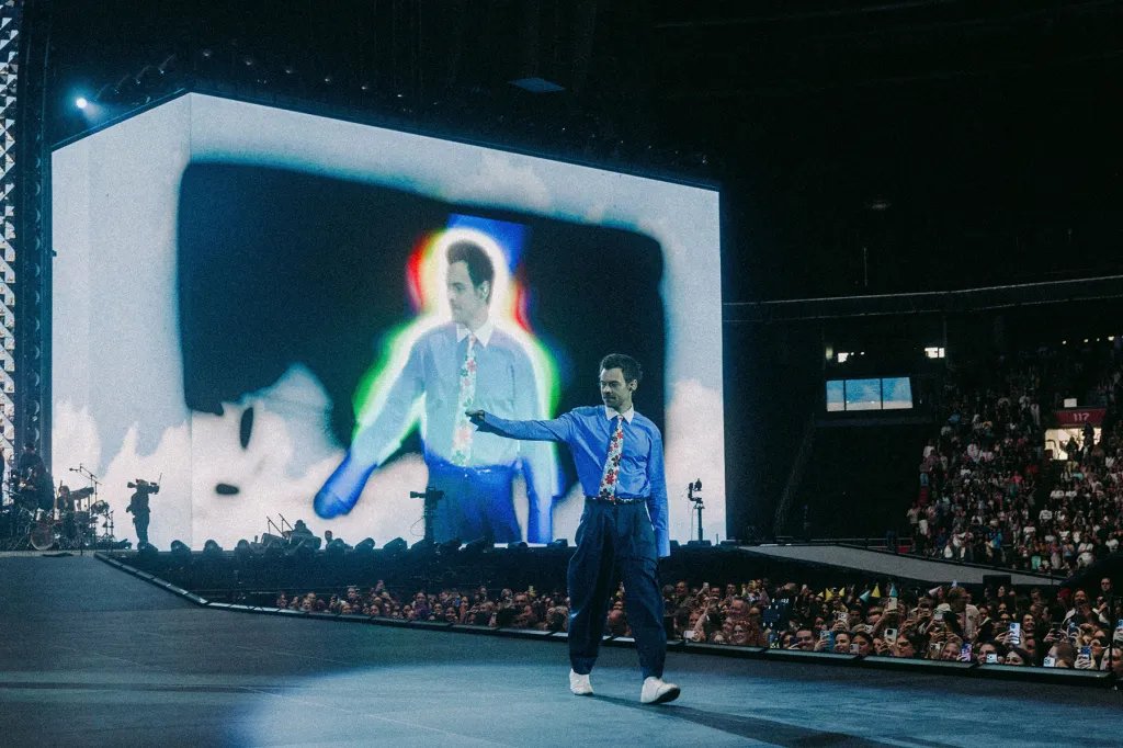 Harry Styles Shows Solidarity with Palestinians at Together, Together Show in Amsterdam