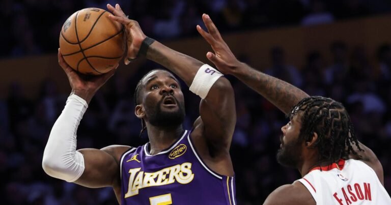 How Deandre Ayton Could Help the Lakers Overcome the Thunder