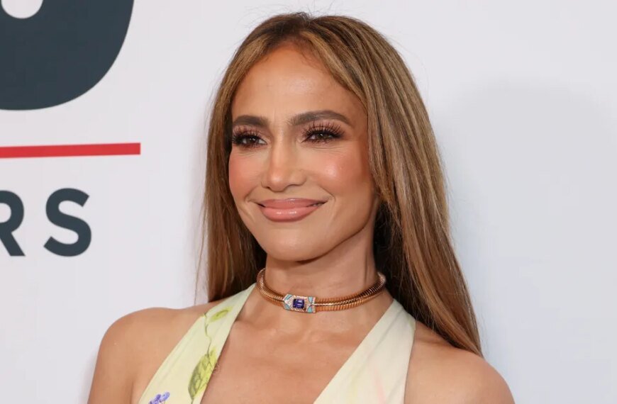 Jennifer Lopez Stuns in a Charming Floral Sundress That Costs Less Than $50