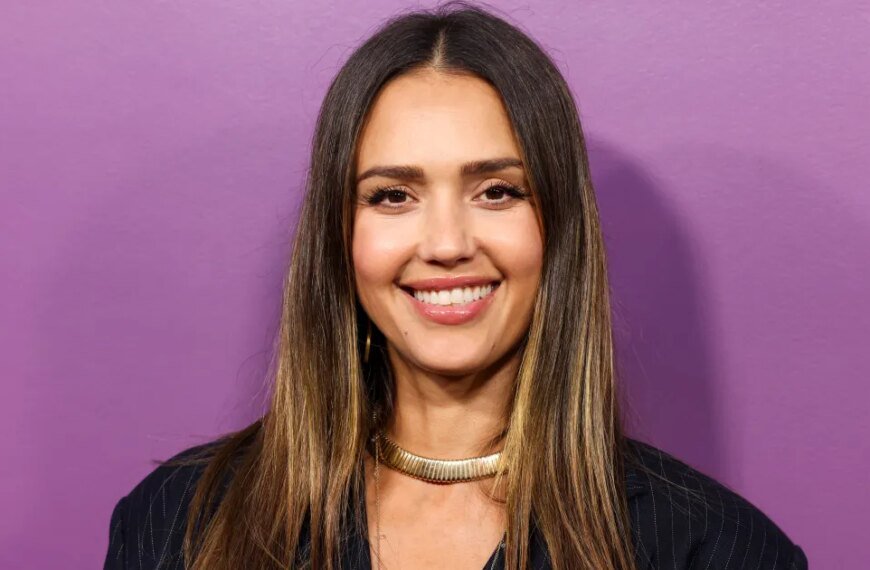 Jessica Alba's Go-To Designer Jeans Are On Sale at Nordstrom