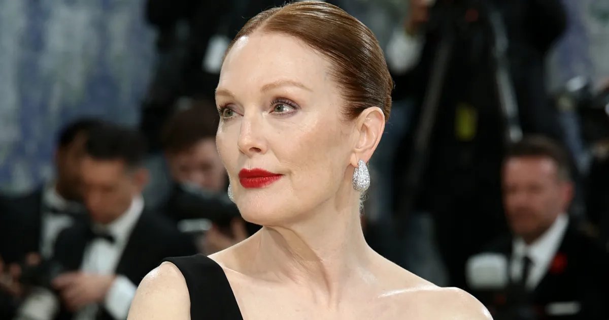 Julianne Moore's Go-To $15 Moisturizing SPF That Works Well Under Makeup