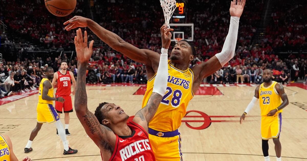 Lakers Defeat Rockets and Prepare for Match Against Oklahoma City