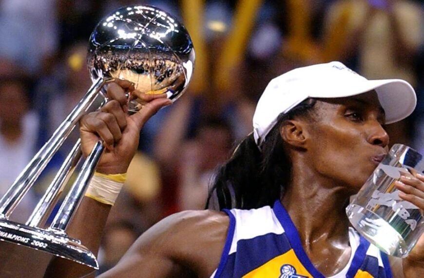 Lisa Leslie Honored with Statue Outside Crypto.com Arena as First Sparks Star