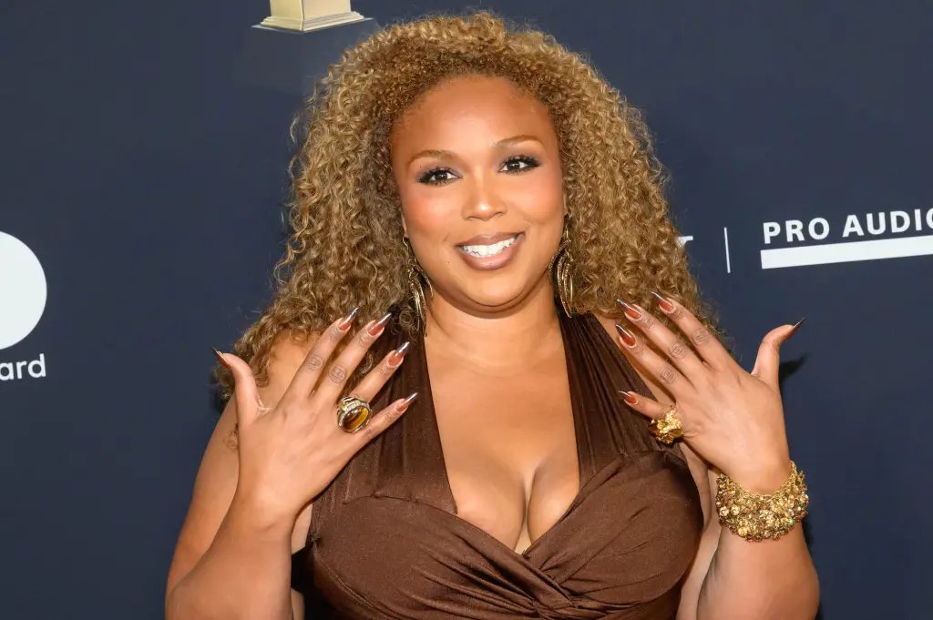 Lizzo Posts Edited Chris Brown Video Addressing Zara Larsson to Promote Her New Album