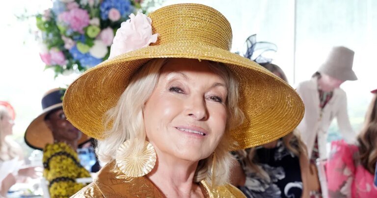 Martha Stewart's Favorite Comfy Gold Sandals: Worn Twice Last Week