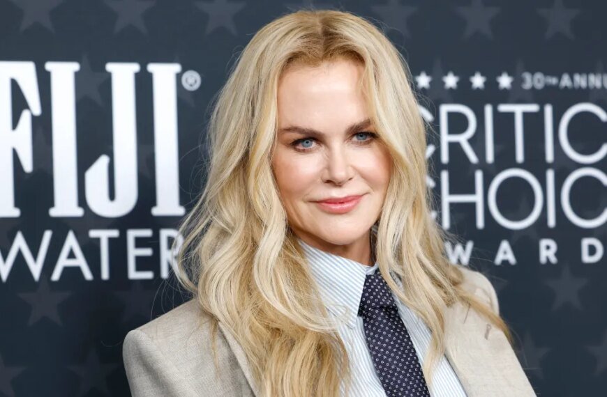 Nicole Kidman’s Favorite Airport Sneakers: The Travel Essential Stylish Women Love