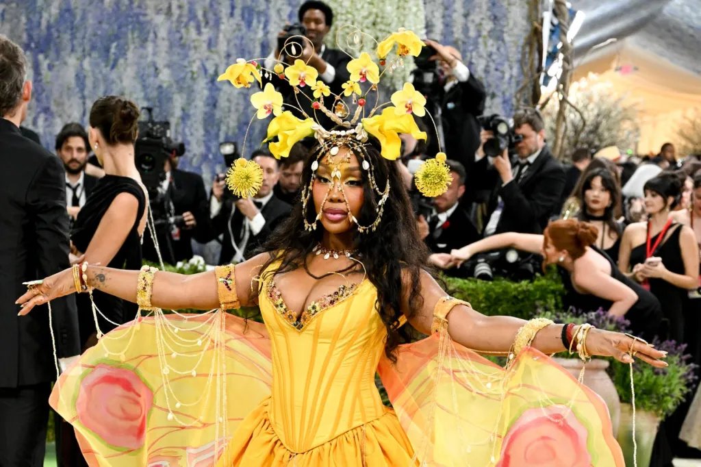 SZA’s Gorgeous Met Gala Dress Comes from eBay: Here’s What It Means to Her