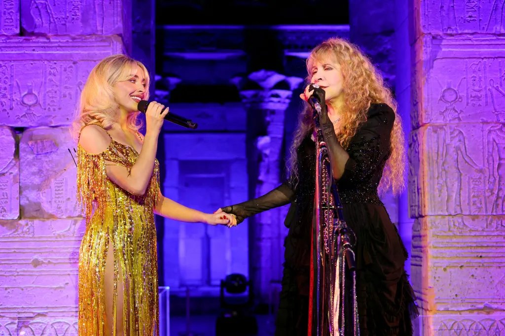 Sabrina Carpenter Reflects on the Healing Experience of Singing with Stevie Nicks at the Met Gala