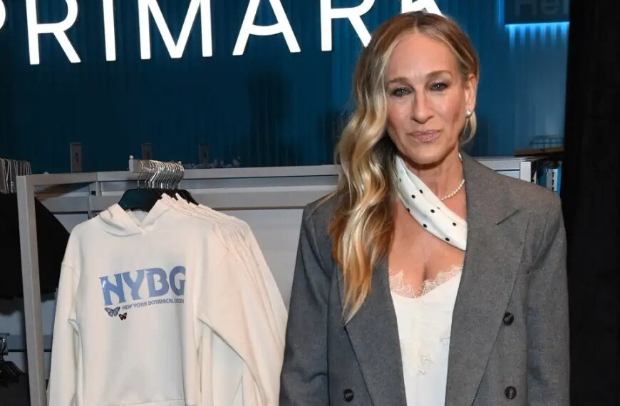 Sarah Jessica Parker's Stylish Lacy Camisole: A Chic Essential for Your Summer Wardrobe