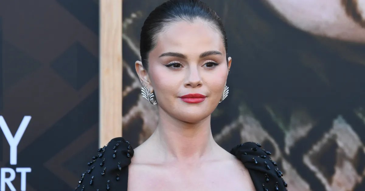 Selena Gomez Shows How to Style a Timeless Outfit for Spring Comfort and Elegance