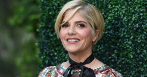Selma Blair Shows How Bermuda Shorts Can Look Great on Everyone