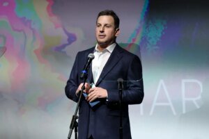 Starz Ends Deal with Universal to Focus on Content Costs, CEO Highlights Popular Films on Amazon