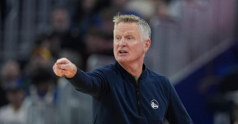 Steve Kerr signs two-year extension to continue coaching the Warriors