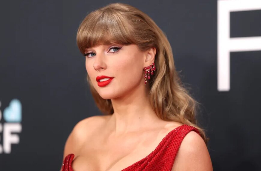 Taylor Swift's $32 Volumizing Conditioner: Users Say It Makes Hair Look Fuller and Thicker