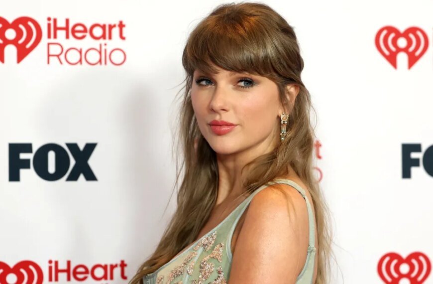 Taylor Swift’s Mint Green Basket Bag Is Turning Heads as a Must-Have Summer Accessory