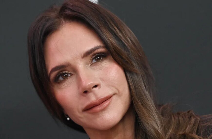 Victoria Beckham’s Chic White Jeans: How to Achieve the Look for Just $40