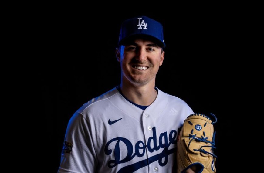 Would You Trust This Ex-Dodgers Pitcher to Handle Your Money, Young Athletes?